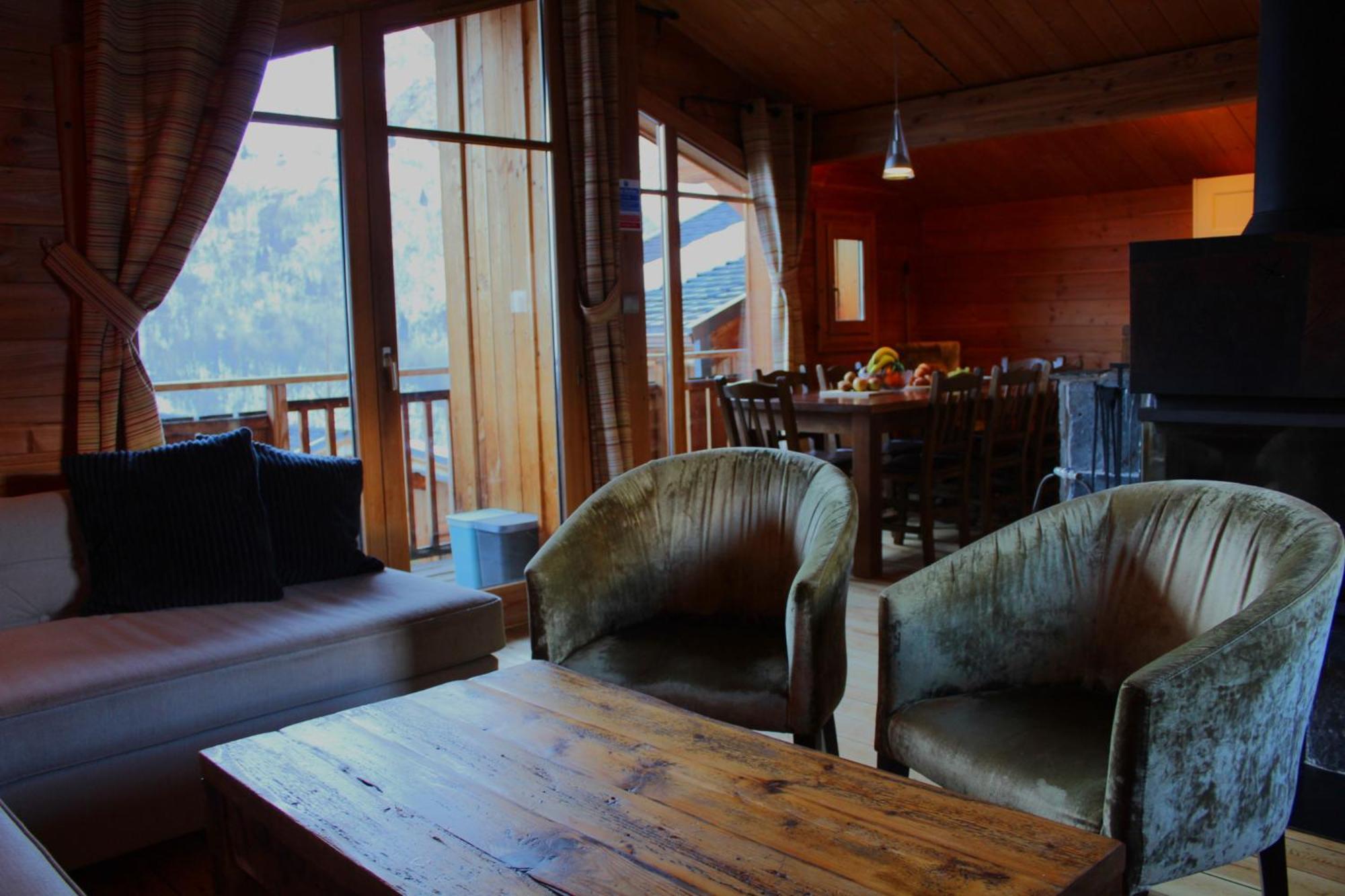 Cosy 4 Bedroom Chalet With Hot Tub Saint-Marcel  Εξωτερικό φωτογραφία