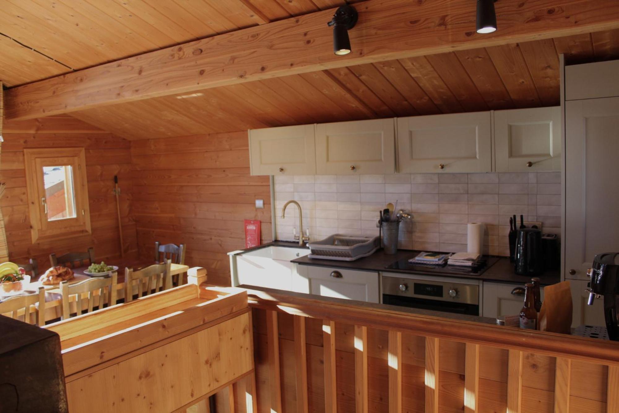 Cosy 4 Bedroom Chalet With Hot Tub Saint-Marcel  Εξωτερικό φωτογραφία